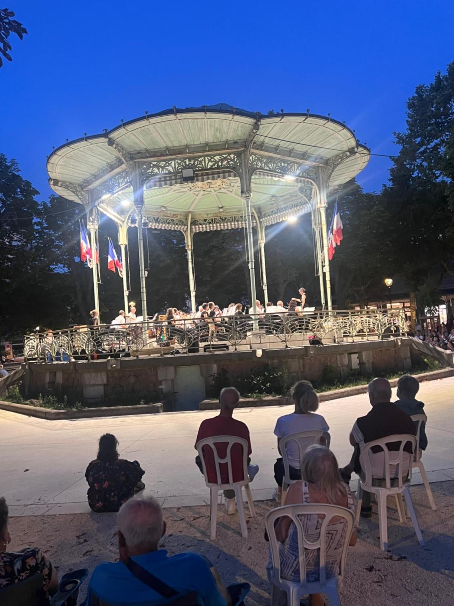 וישי Le Splendid - Hypercentre - Proche Opera & Parcs - Thermes מראה חיצוני תמונה